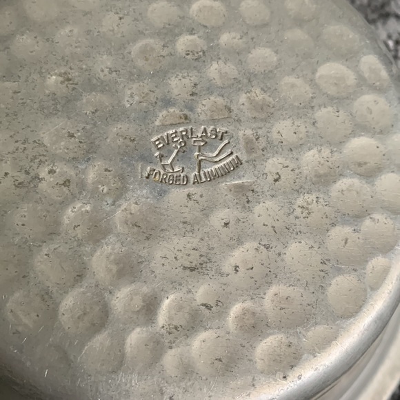 Two Peas in a Pod - Picture 4 of 5